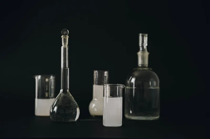 The Lab Mistake That Keeps Your Beer Cold: How a Trashed Experiment Quietly Took Over American Kitchens