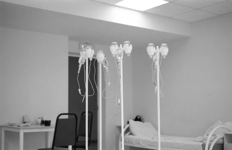 The Millionaire in the Charity Ward: How One Humiliating Night Quietly Rebuilt American Medicine